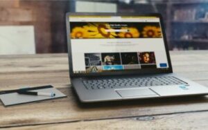 How to create a free website