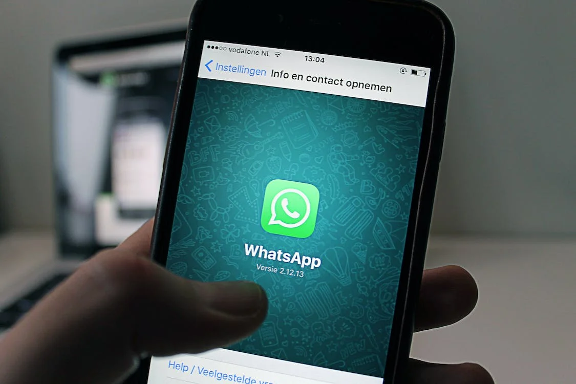 Maximizing ROI with WhatsApp Marketing: Best Practices and Case Studies
